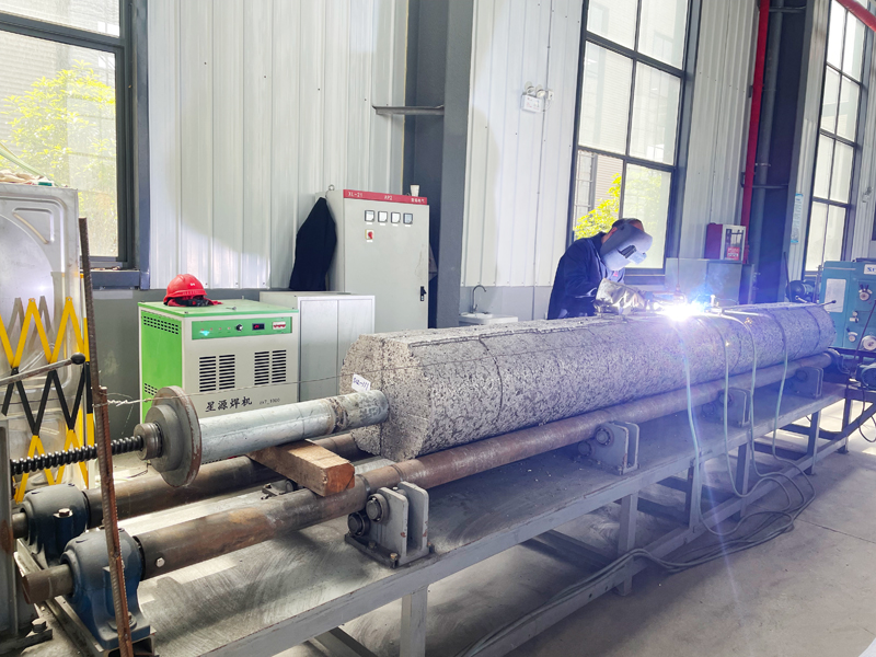 Electrode welding platform